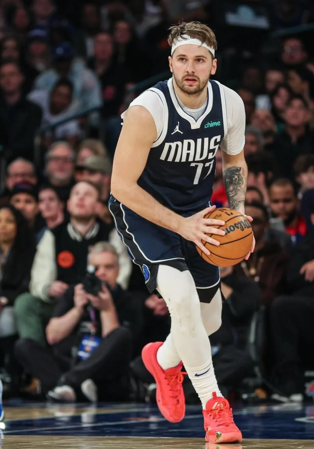 九游电脑版安装包-东契奇连续十场比赛得分超过表现优异，C9不断突破！-九游电脑版安装包