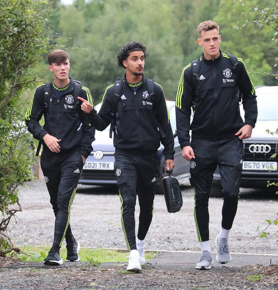 九游电脑版修改-冲刺阶段武汉三镇调整名单以备欧联；止住颓势环节打磨；赛场秩序良好；球探报告显示潜力的简单介绍-九游电脑版修改